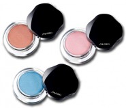 shiseido-shimmering-cream-eye-color